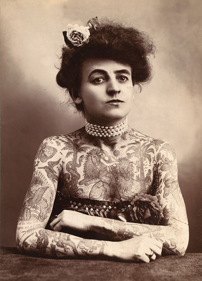 16. Мод Стивенс Вагнер - первая известная женщина-татуировщик в США, 1907