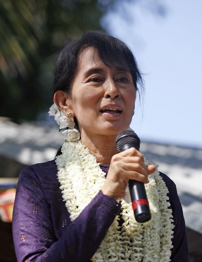 25. Аун Сан Су Чжи (Мьянма) 15 лет была под домашним арестом за свои демократические взгляды