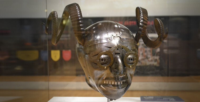 4. Рогатый шлем Генриха VIII