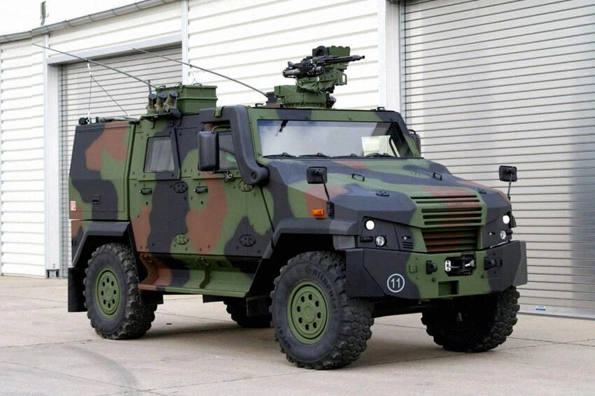 Mowar Eagle придумали в Швейцарии. 10-тонная машина использовалась, например, во время боевых действий в Афганистане.