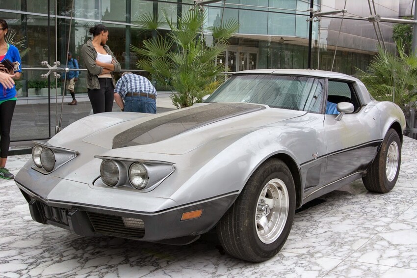 Chevrolet бесплатно восстановил украденный Corvette С3