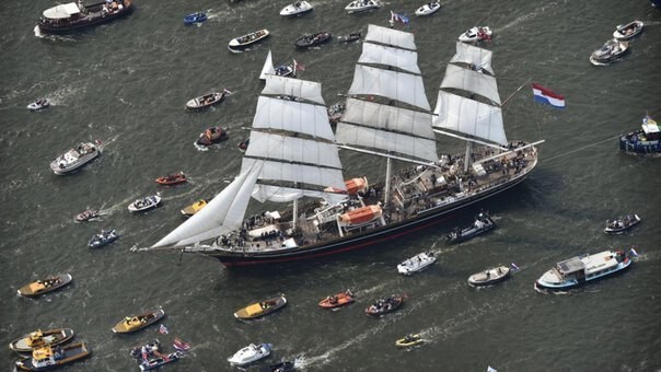 Раз в 5 лет в Амстердаме проходит парад кораблей SAIL Amsterdam