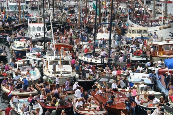 Раз в 5 лет в Амстердаме проходит парад кораблей SAIL Amsterdam
