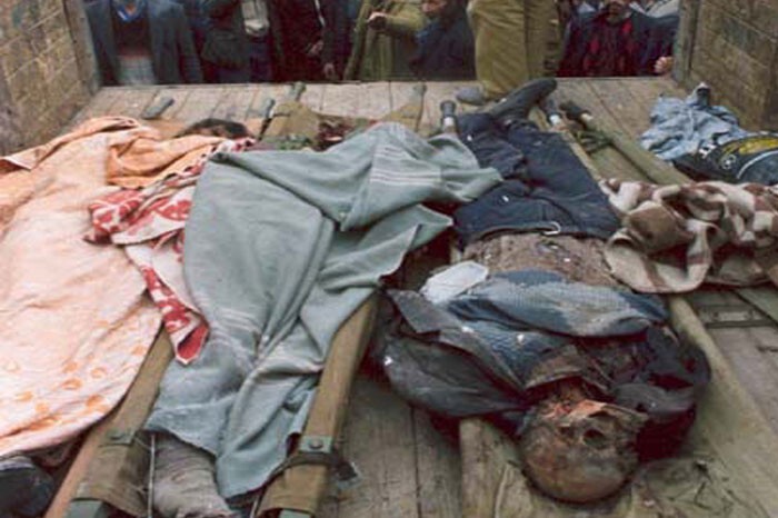 Фото № 8. Скелеты в рубище.