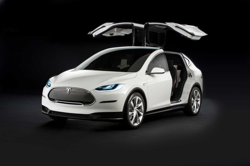 Tesla начала принимать заказы на новый кроссовер Model X