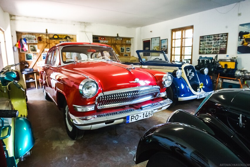 В гостях у латвийского реставратора старых автомобилей