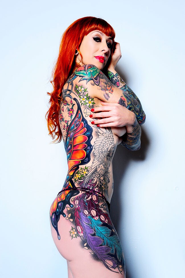 Впечатляющие "татуировки" от Жюстин Ховард