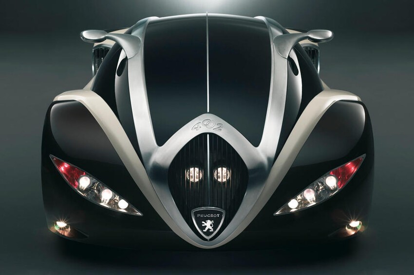 Машину создал немецкий художник Стефан Шульце, который выиграл объявленный в 2002 году Peugeot конкурс дизайна.