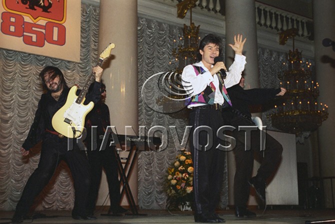 Олег Газманов на концерте, посвященном празднованию 850-летия Москвы, в Колонном зале Дома союзов.
