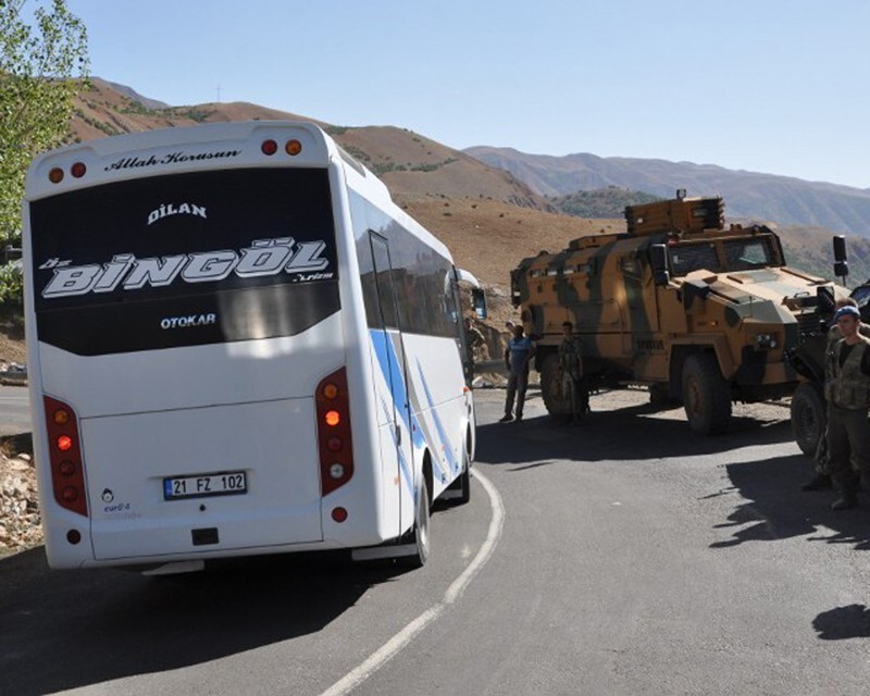 В Турции взорван автобус перевозивший полицейских! 