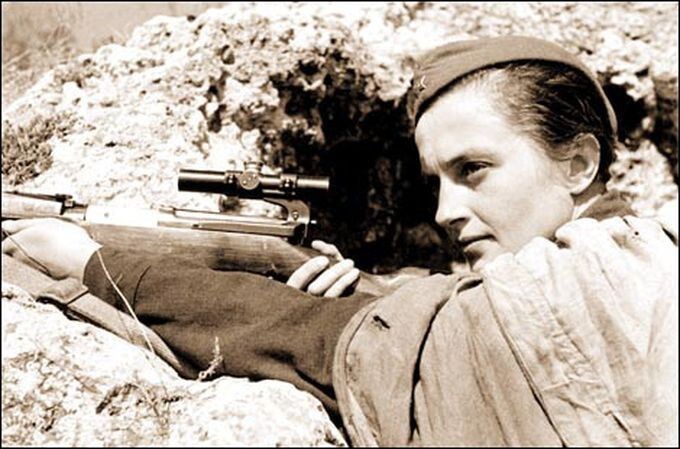 6. Людмила Павличенко (12 Июля, 1916 – 10 Октября, 1974) 