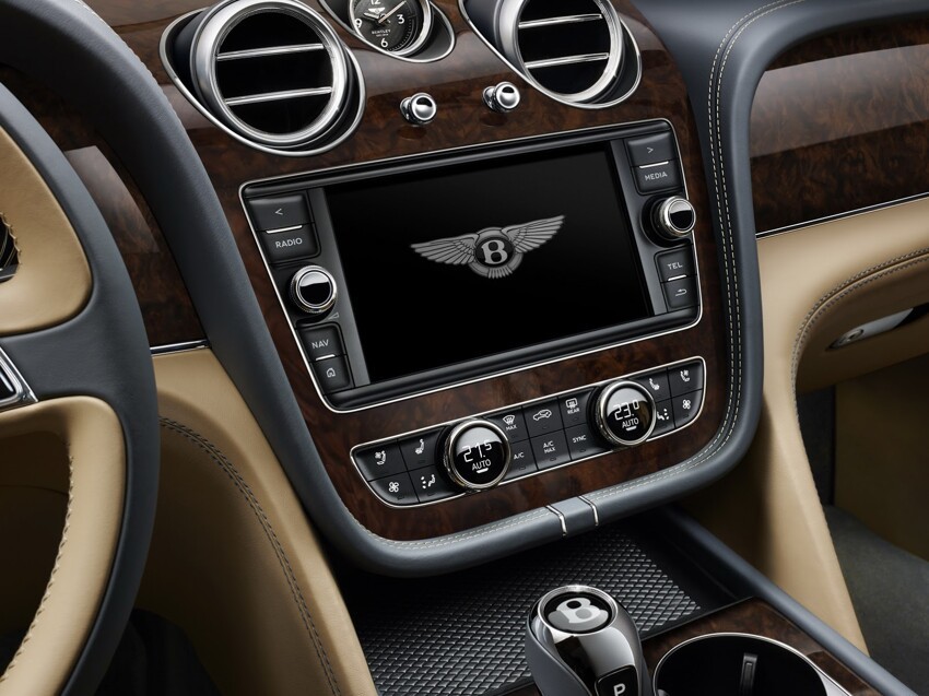 Bentley показала свой роскошный внедорожник Bentayga