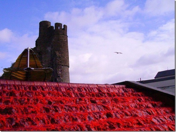 Великобритания, «Красный фонтан», Суонси, Уэльс