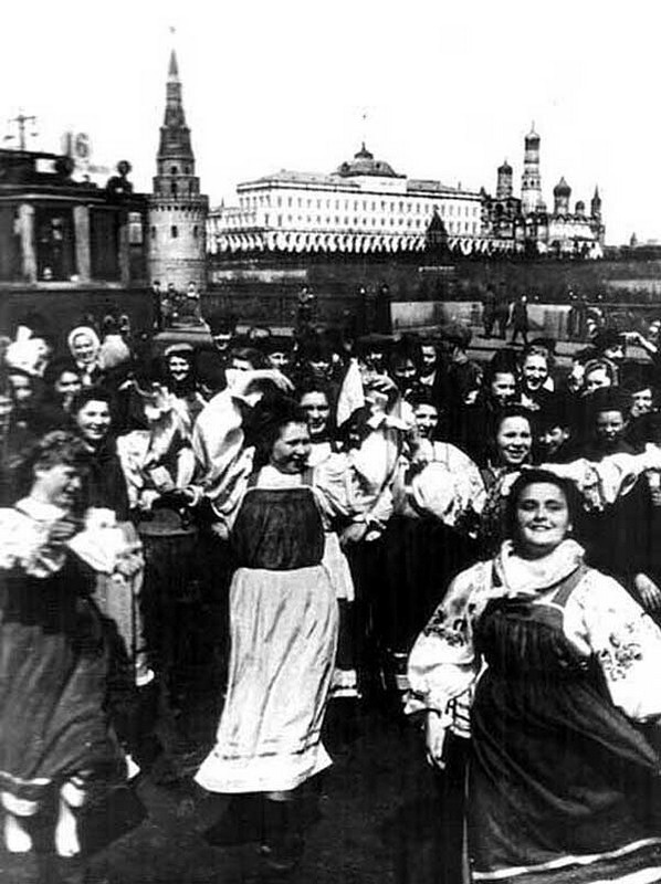 Празднование победы в Москве, 1945 год