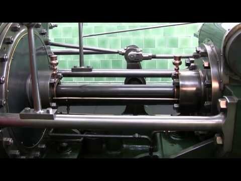&quot;Паровой двигатель текстильной фабрики в музее текстиля 