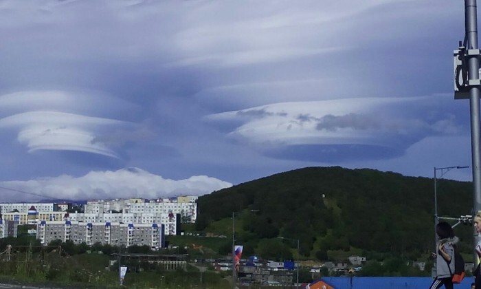 Необычные облака в небе над Камчаткой