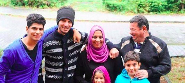 16. А вот и фотография Маджида и его семьи три недели спустя в Берлине