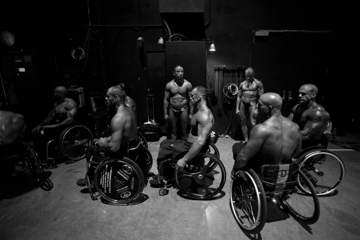 Культуристы на инвалидных колясках