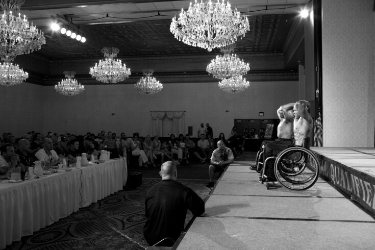 Культуристы на инвалидных колясках