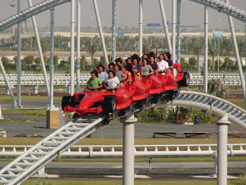 Парк "Ferrari World" (ОАЭ; Абу-Даби)