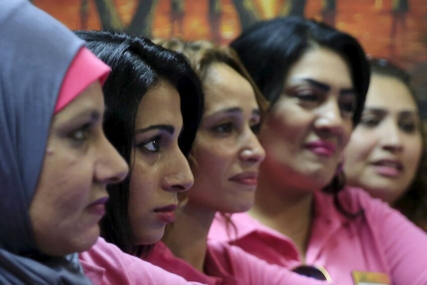 Розовое такси для женщин в Египте