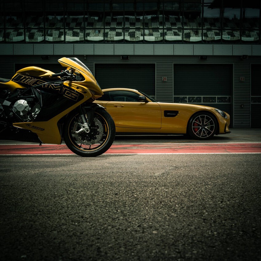 Cпортбайк MV Agusta в стиле купе AMG GT