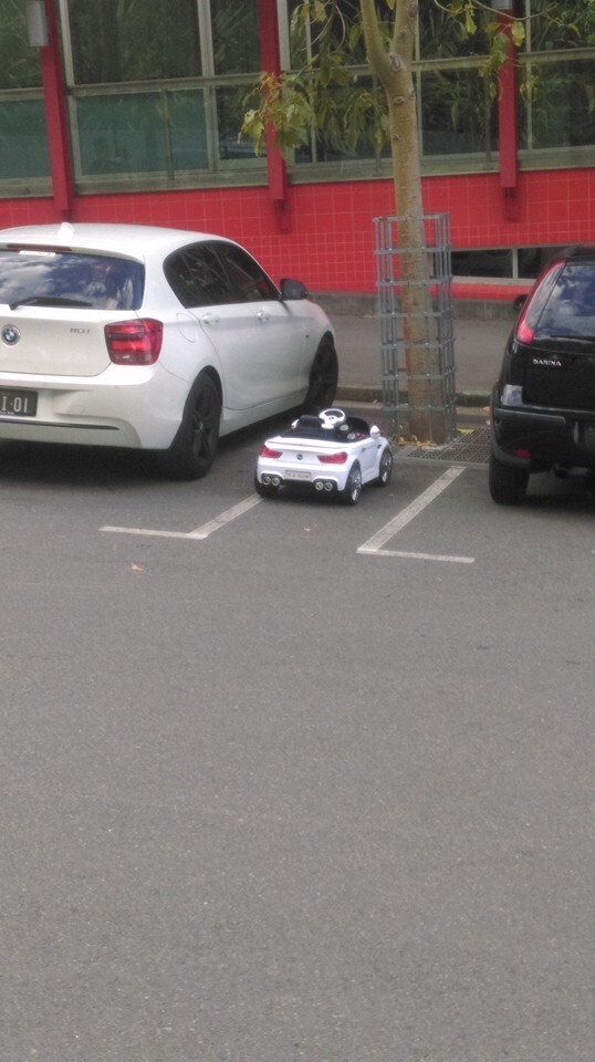 Малыш припарковался