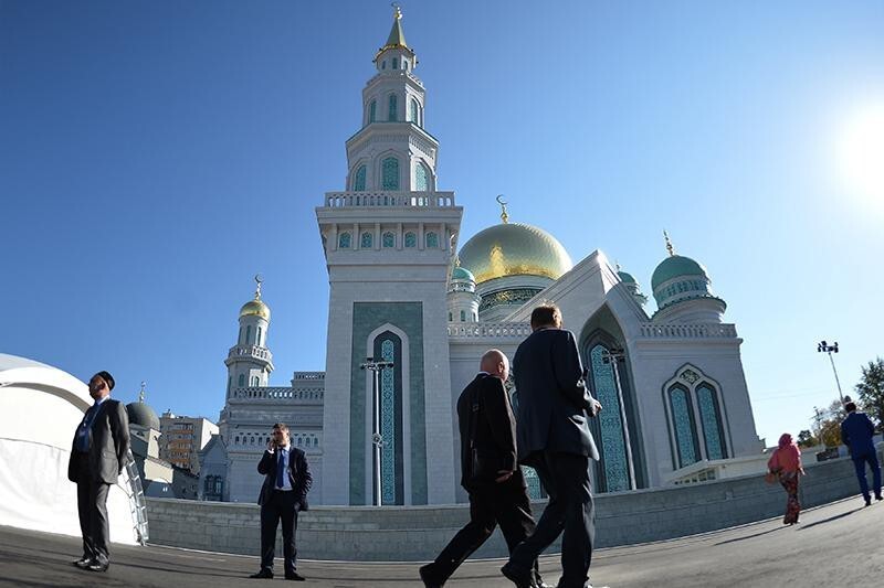 В Москве открылась крупнейшая в Европе мечеть