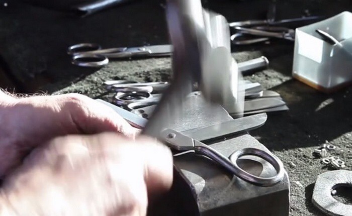 6. Последний в мире производитель ножниц ручной работы