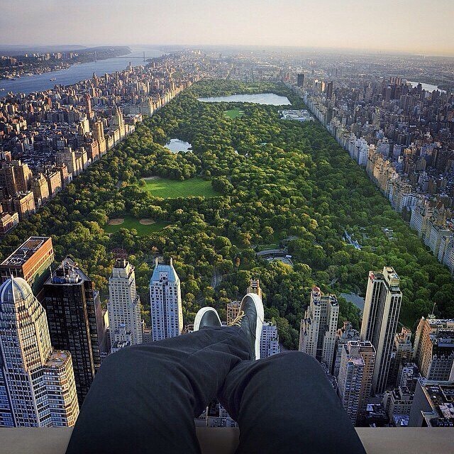 Вид из небоскреба на центральный парк Нью-Йорка