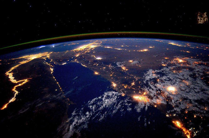 Район реки Нил ночью. (Фото Scott Kelly | NASA):