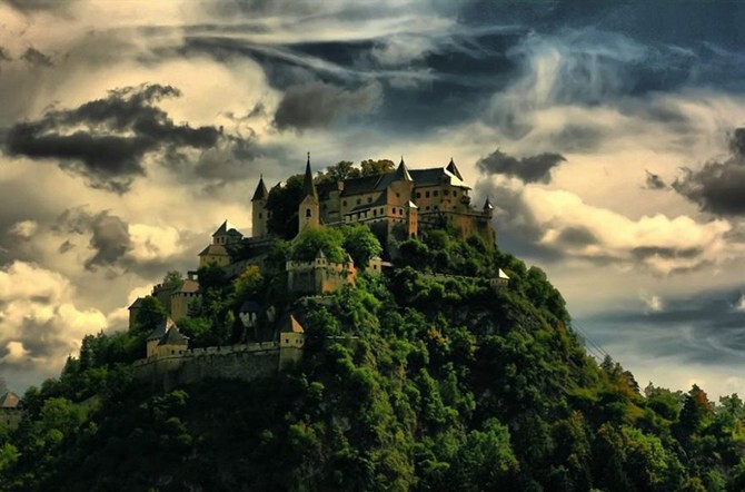 Впечатляющие замки Европы!