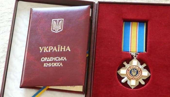 Порошенко посмертно наградил бойца-добровольца из США