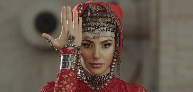 Топ-21 самых красивых армянок