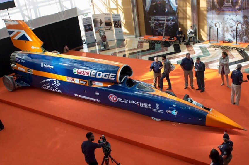 В Лондоне показали сверхзвуковой реактивный автомобиль Bloodhound SSC