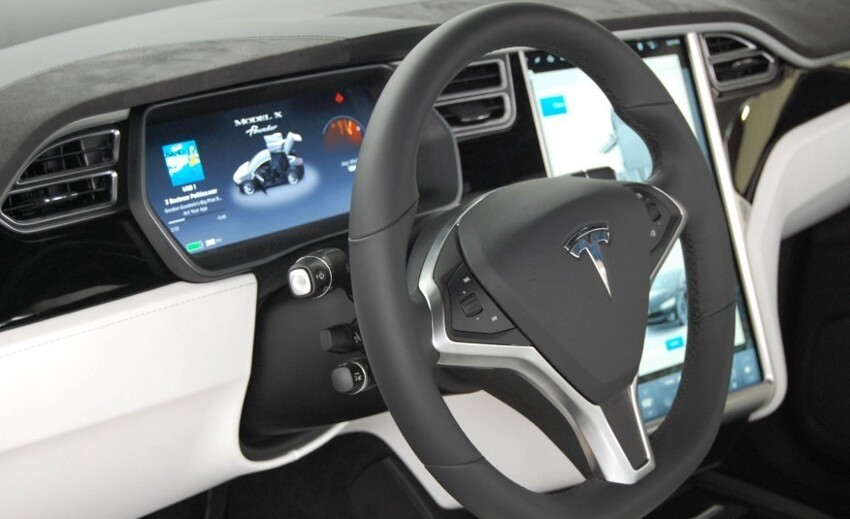 Tesla представила  долгожданный Model X