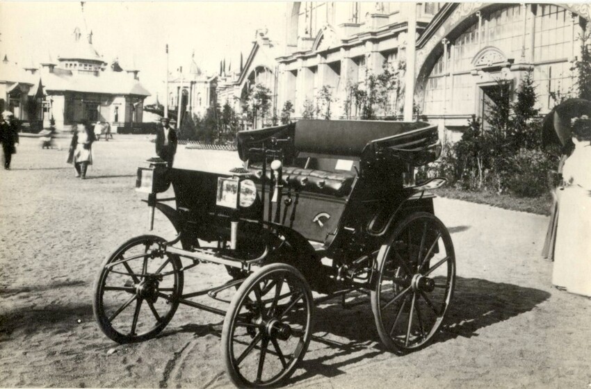 2. Первый российский автомобиль. 1896г.