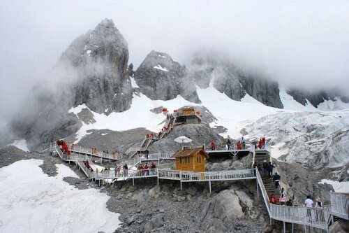 8. «Lijiang Shengli Wine Co», Китай («Lijiang Yinjiu», 20% содержание объёмной доли спирта) 