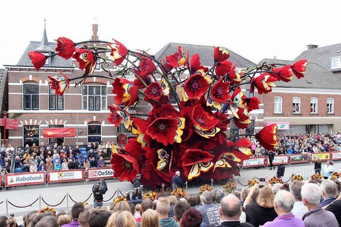 10. Парад цветов в Голландии