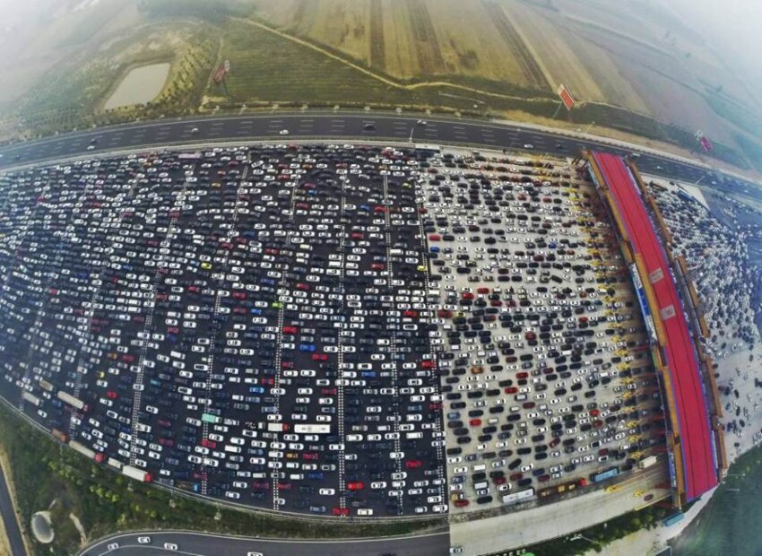 В Пекине образовалась гигантская пробка