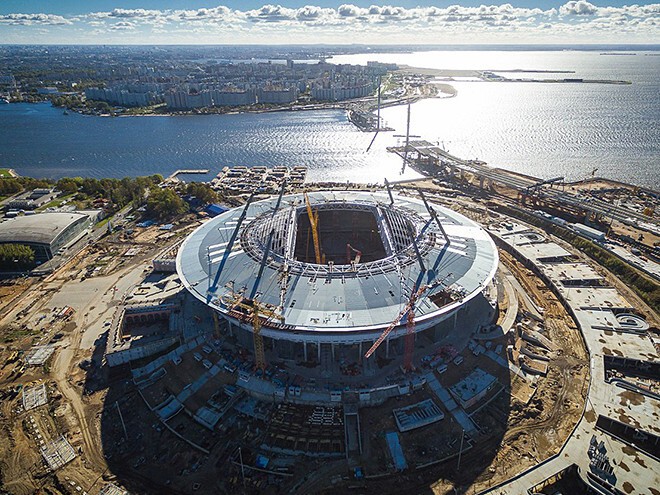 «Стадион Санкт-Петербург» — Санкт-Петербург  Вместимость – 67 232 зрителя Срок окончания строительства: май 2016 года.