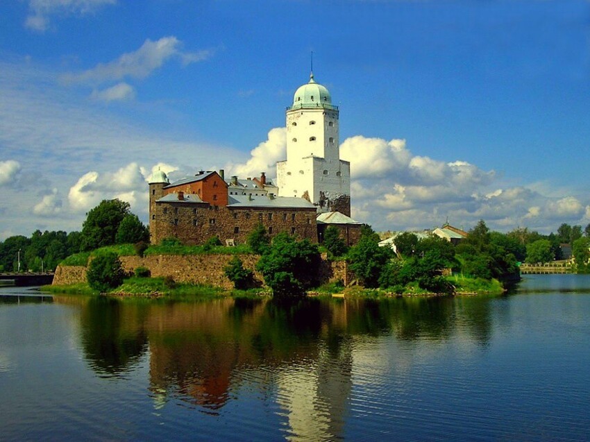 Выборгский замок, Россия