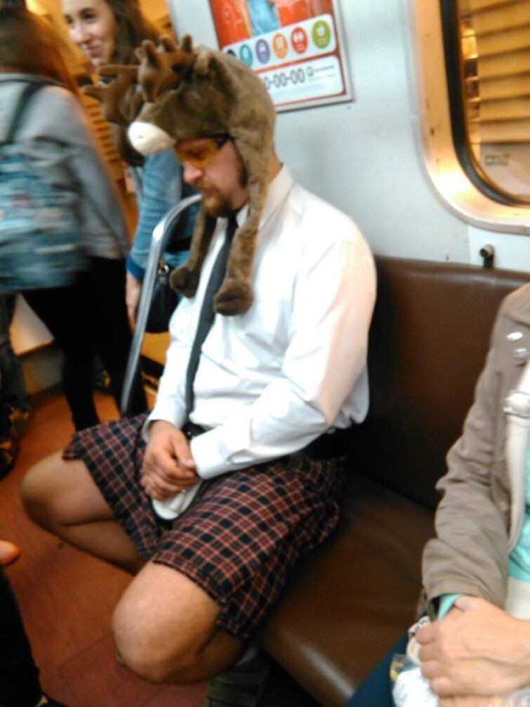 Странные люди, встречающиеся в Московском метро