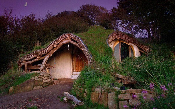 Дом хоббита в Уельсе, Великобритания