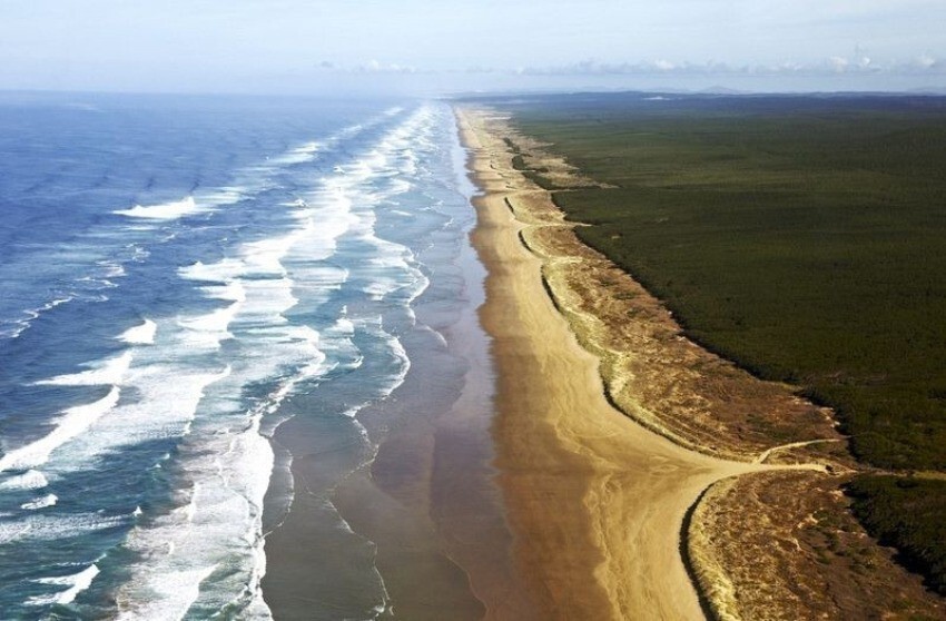 Девяностомильный пляж в Австралии.