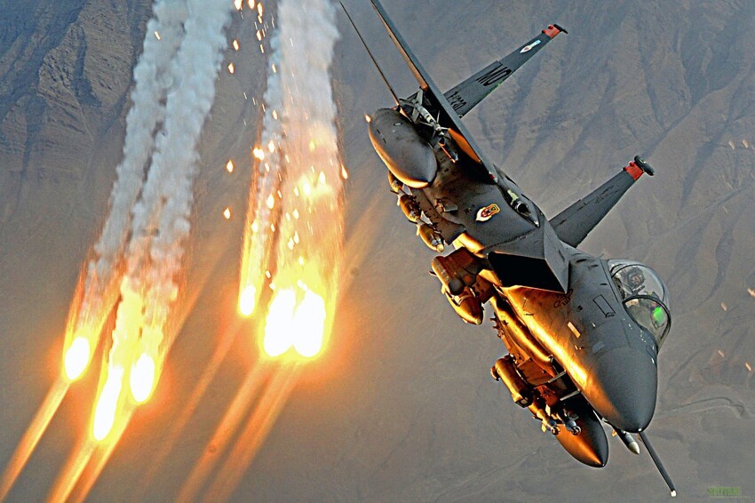 Авиаударом ВВС Ирака были убиты руководители ИГИЛ