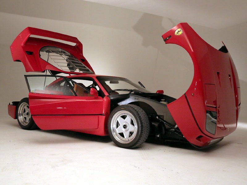 Ferrari F40 1992 года уйдет с молотка