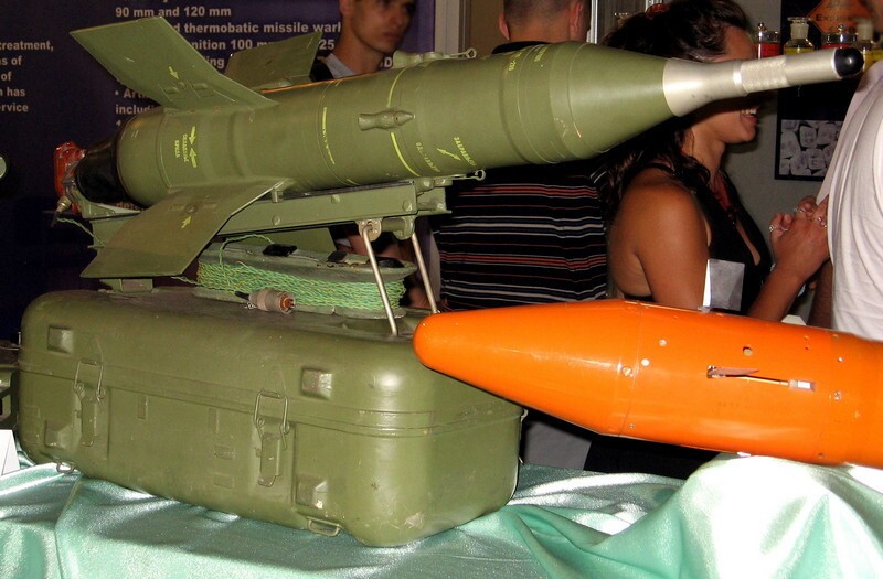4. Противотанковый управляемый реактивный снаряд 9К11 «Малютка».