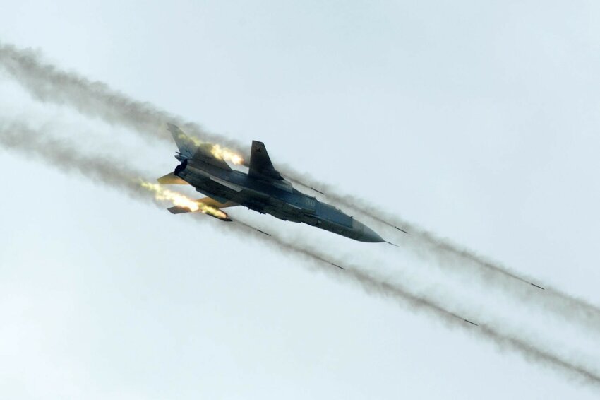 Авиация России за сутки уничтожила 25 укрепрайонов боевиков ИГИЛ в Сирии 
