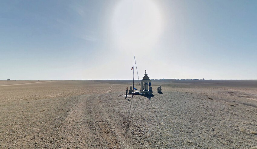 2. Последняя точка, где есть виды от Гугла в пустыне на юго-востоке Монголии, недалеко от границы с Китаем. (Фото Google, Inc.):